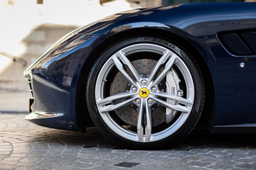 Колеса Ferrari GTC4Lusso 2016 года  (WW) (фото 43 из 58)